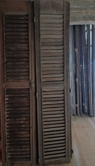 Portas e Persianas Sucupira para restaurar