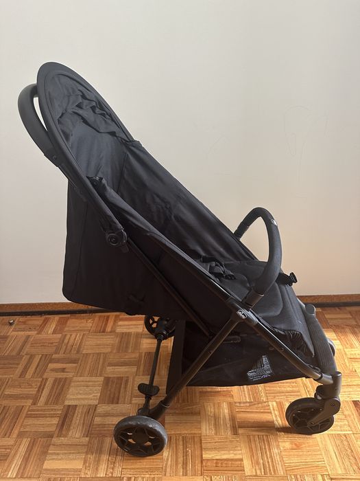 Carrinho Chicco Urbino Preto – Como novo, comprado em setembro