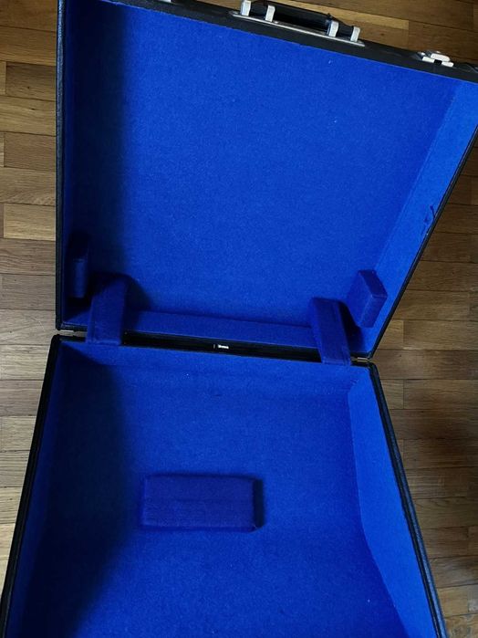 Acordeão Weltmeister Achat - 120 Baixos, 4a Voz + mala de transporte