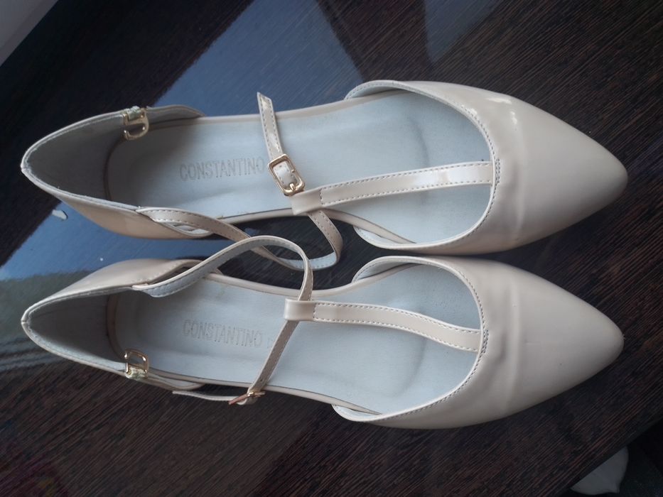 Босоніжки,туфлі на низькому ходу,натуральна шкіра