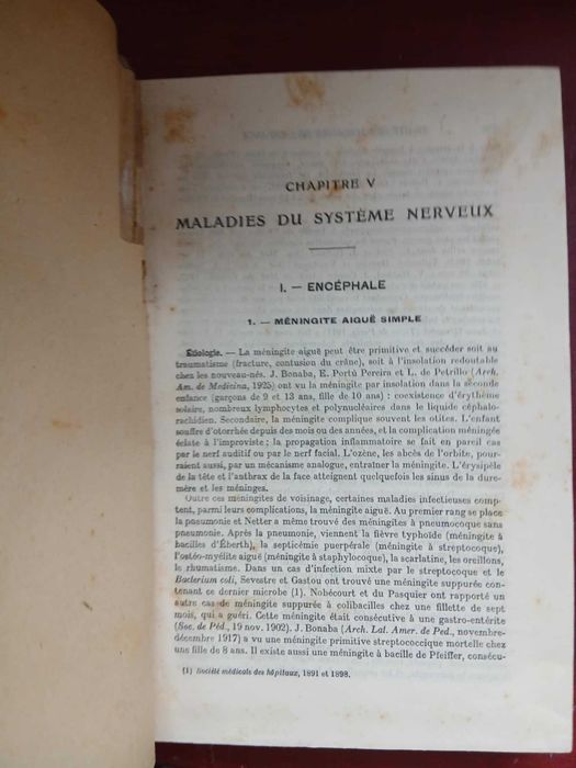Conjunto de 5 Livros de Medicina do Início do Século XX, Encadernados