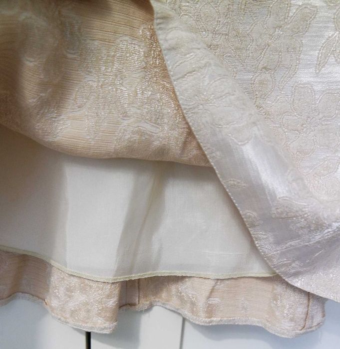 Garsonka ecru kwiaty elegancka wyjściowa 38/40 kostium damski