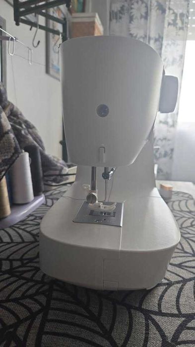 Máquina de Costura Singer M1605 como nova
