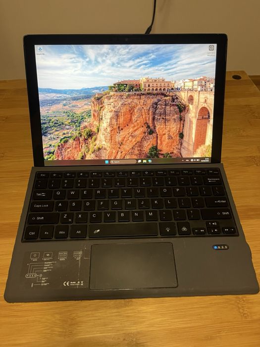 Microsoft Surface 7 Pro i7 | 16 GB RAM | 256 GB + ryski + klawiatura