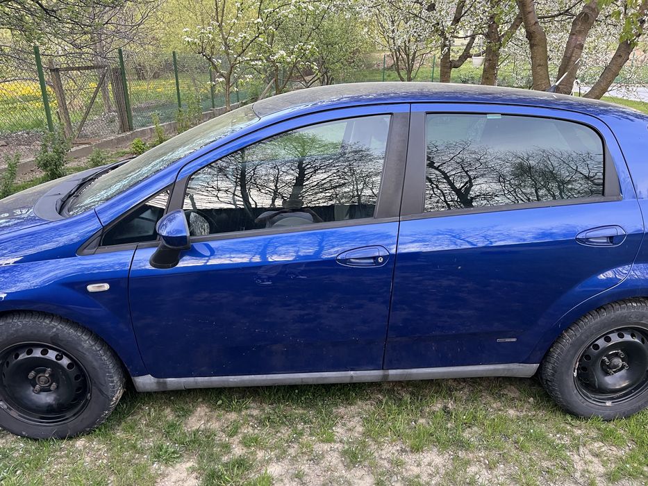Fiat grande Punto 1.3 jtd 90 km 2006r