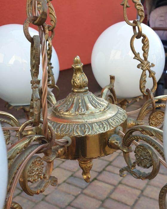 Przepiękna stara mosiężna lampa wisząca