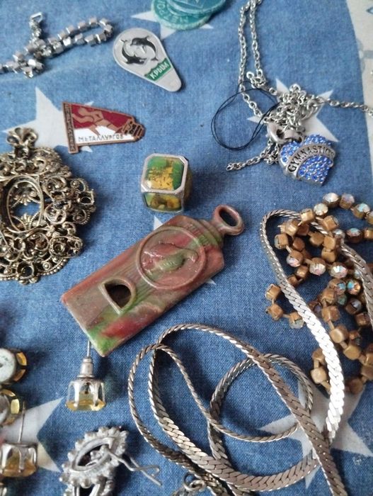 Продам разную бижутерию, цена за всё.