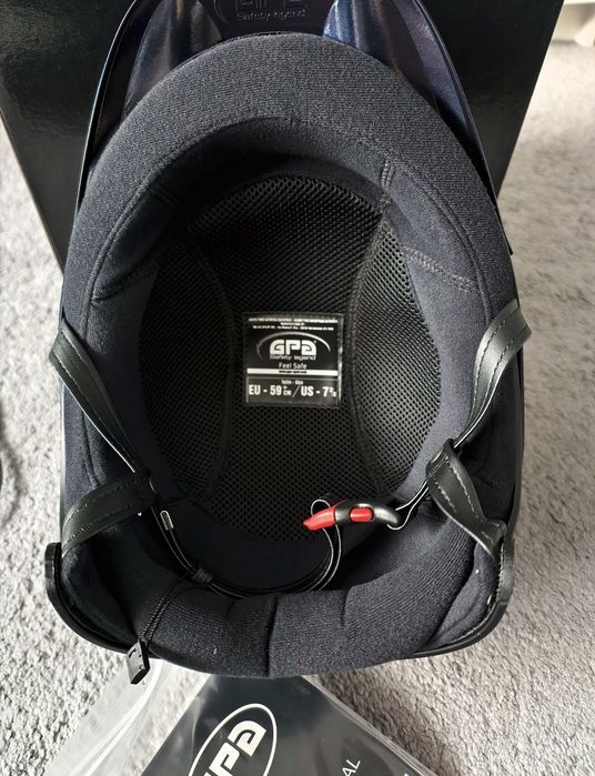 Kask jeździecki GPA speed air hybrid lśniący granatowy 60cm