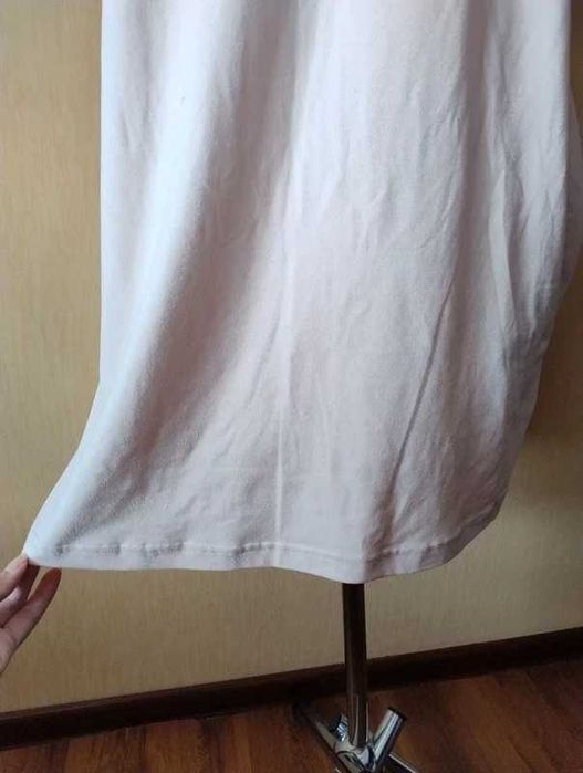 Pudrowa sukienka t-shirtowa oversize z kieszeniami | Koszulkowa długa tunika basic M/L