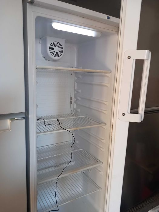 Witryna chłodnicza BECO