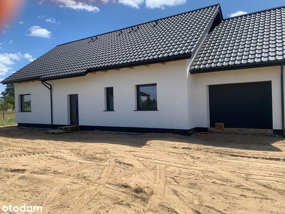 Nowy dom wolnostojący w Szklarach Dolnych - stan deweloperski.