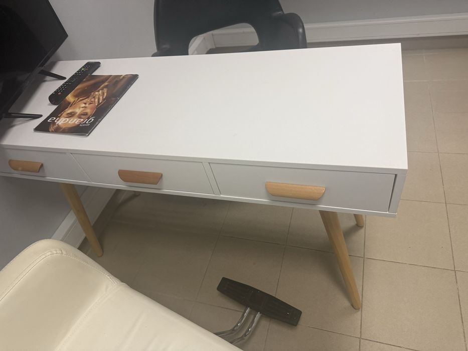 Recheio para Espaço de Cabelo e Estética