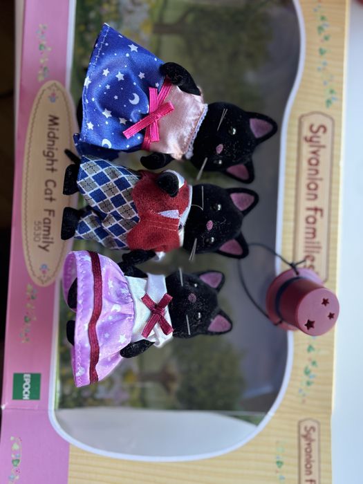 sylvanian family, родина чорних котиків (без дитини)