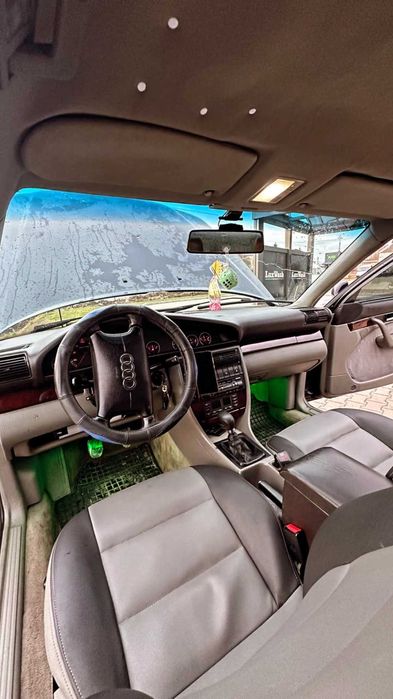 Продам Ауді а6 с4 2.0 газ бензин газ вписаний срочна продажа