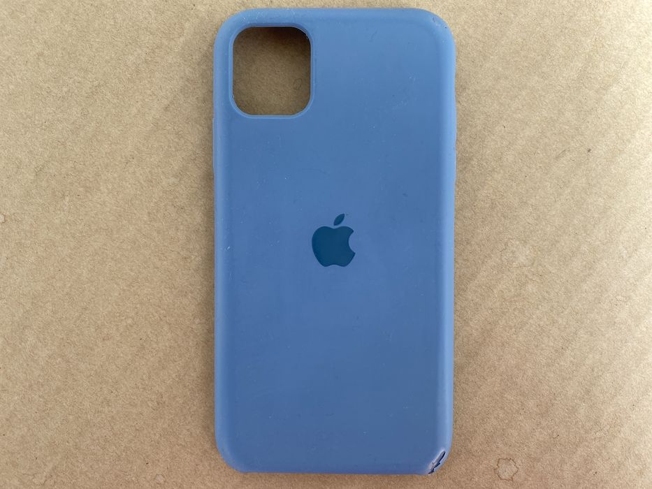 Capas iPhone 11 - disponível em 2 cores