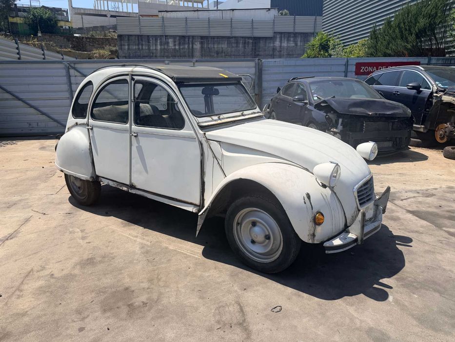 CITROEN 2 CV PARA VENDA DE PEÇAS