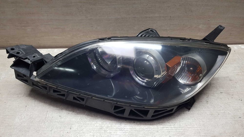 Фара ліва Mazda 3 BK 2003-2009p. Stanley Європа