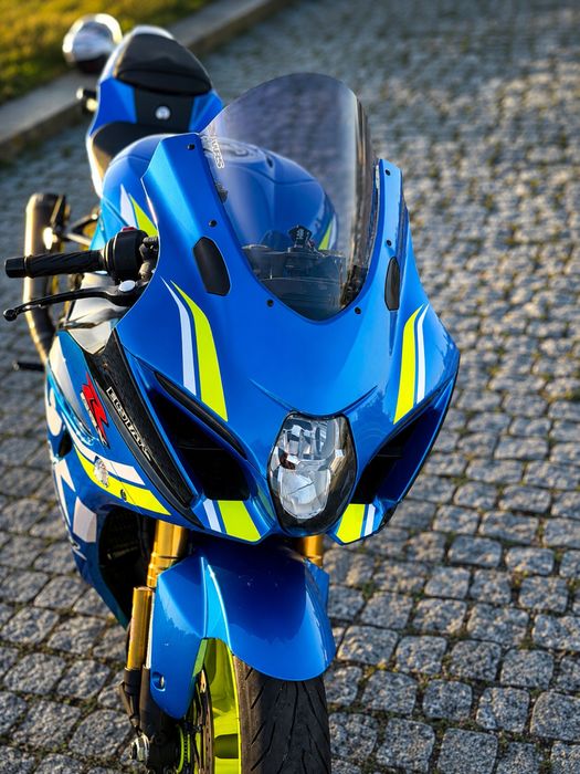 Suzuki Gsxr 1000R versão R  com 210 cv