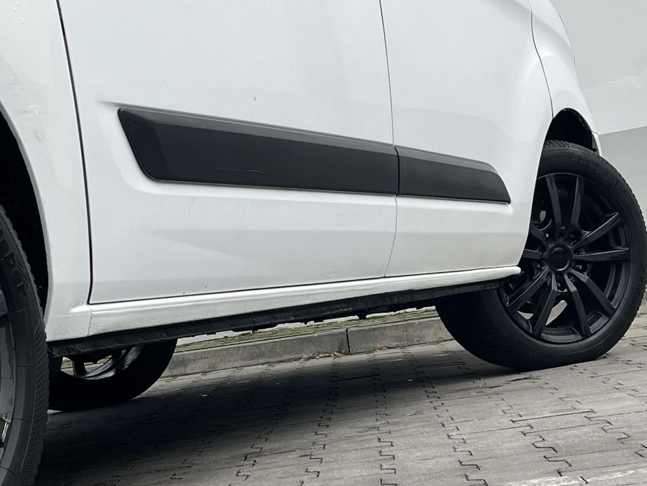 Custom / 2.2 tdci , 9 osobowy / alu 18”