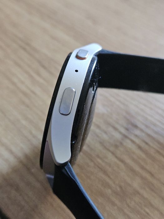 Samsung Galaxy Watch 7,44mm отличное состояние.