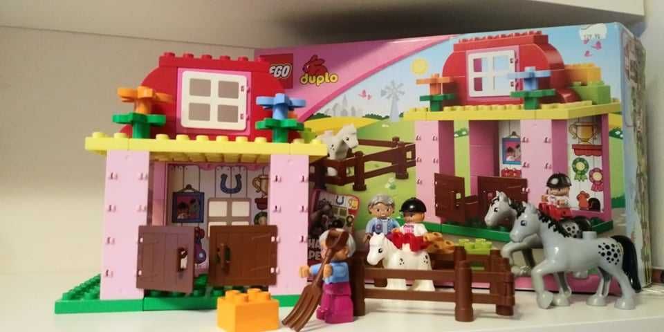 Lego Duplo stadnina koni 10500