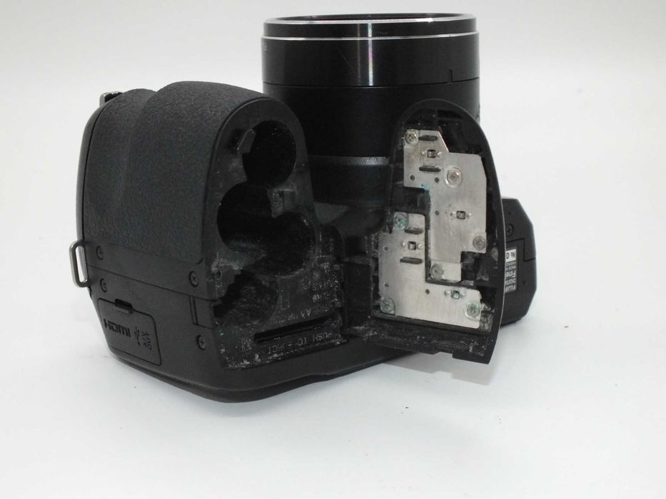 Aparat Fujifilm Finepix S2500HD, pasek, baterie gratis.