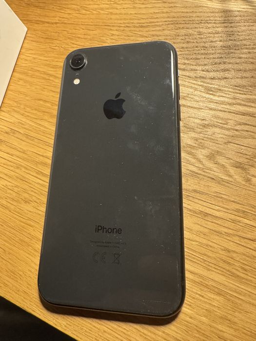 Iphone XR 64 GB ładny