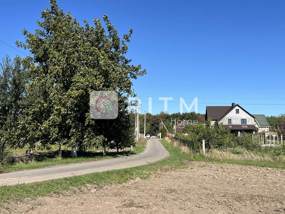 Продається Двоповерховий Таунхаус на етапі будівництва в с. Забороль!