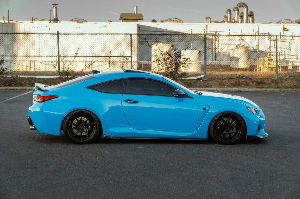 Lexus RC-F      2017