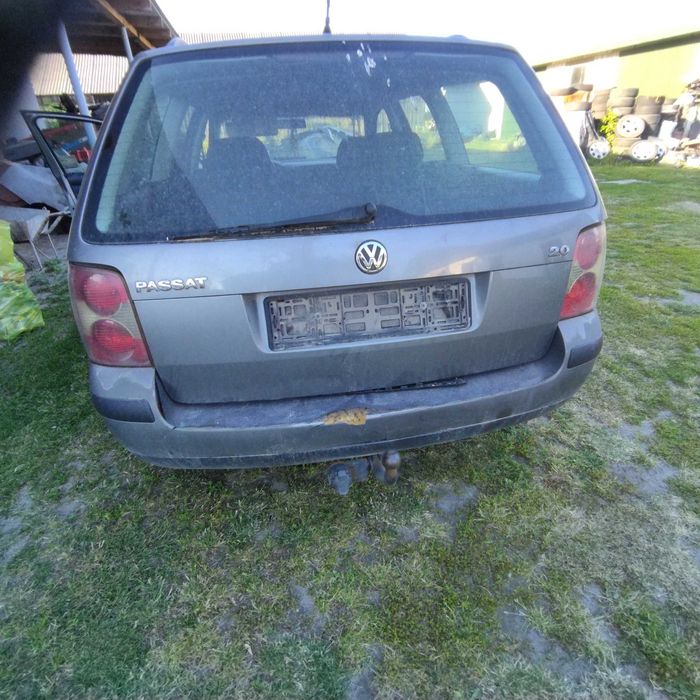 lusterko klapa bagaznika drzwi EMV LD7W AZM 2.0  passat b5 fl kombi