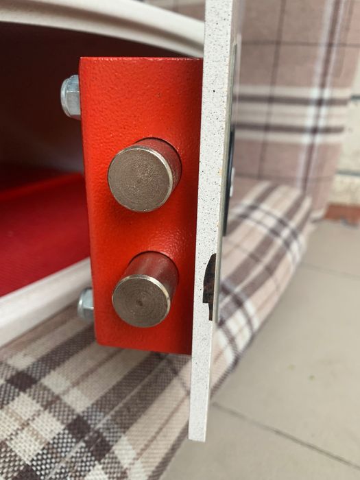 Сейф TECHNOMAX 745/el