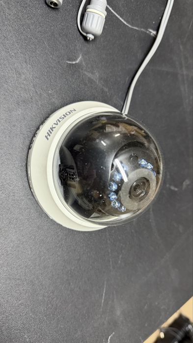 Купольна камера відеоспостереження Hikvision DS-2CE56C0T-IRMMF (2.8 мм)
