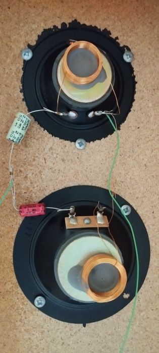 Głośniki Jamo średnio i wysoko tonowy 44050 i 44031