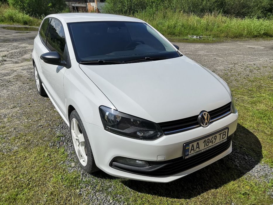 Автомобіль Wolksvagen Polo 2017 рік 1.2 TSI бензин машина хетчбек фольцваген поло білий колір офіціал