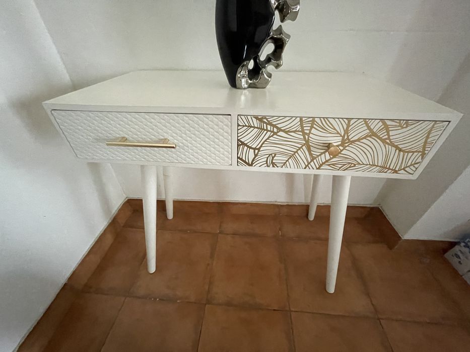 Consola com 2 gavetas branca e dourada + Espelho