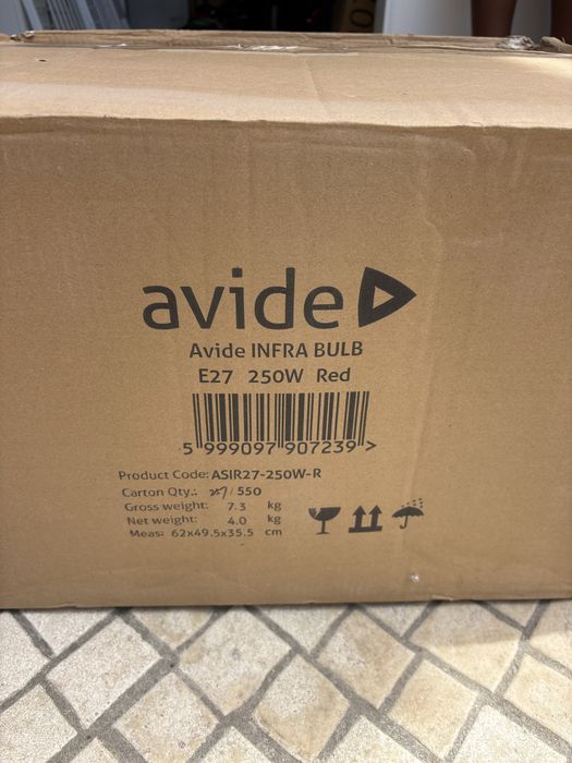 Lâmpada de aquecimento por infravermelhos Avide Rubin 250W.