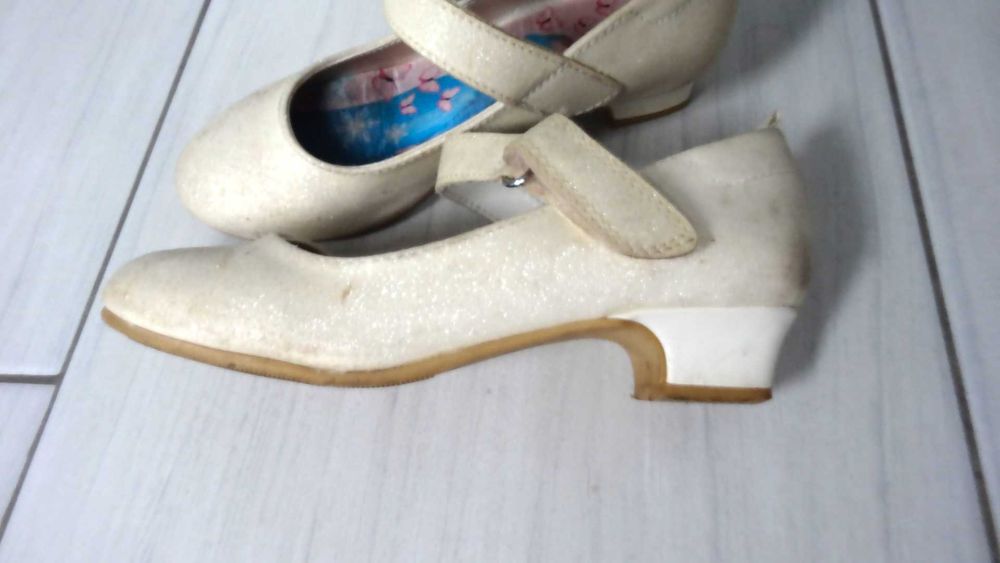 Brokatowe buty na obcasie Disney Elza i Anna H&M 31