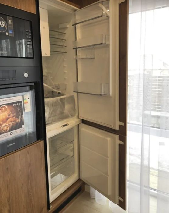 Продаж 2 поверхового будинку з гаражем і ділянкою на 2.3 сотки, 151 кв. м, Байківці