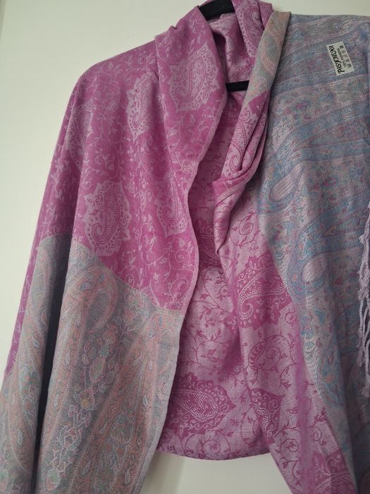 *Pashmina szal damski.
