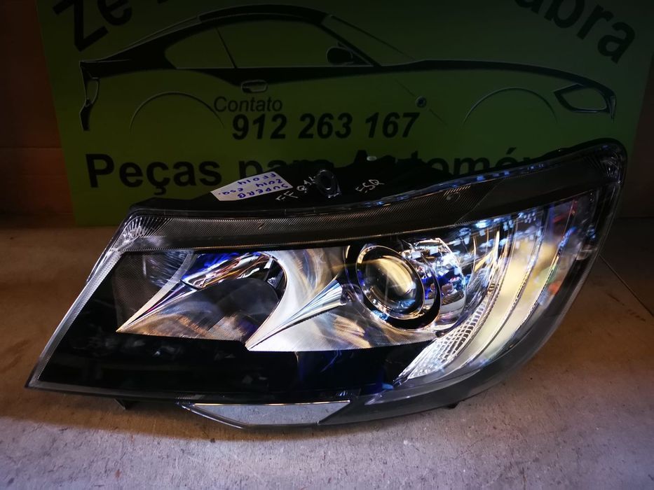 SKODA SUPERB II FAROL ESQUERDO - FF014