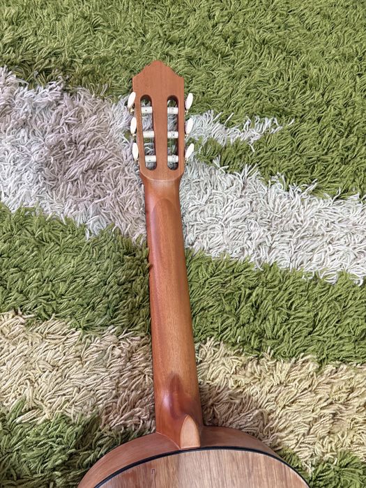 Yamaha C40M нова