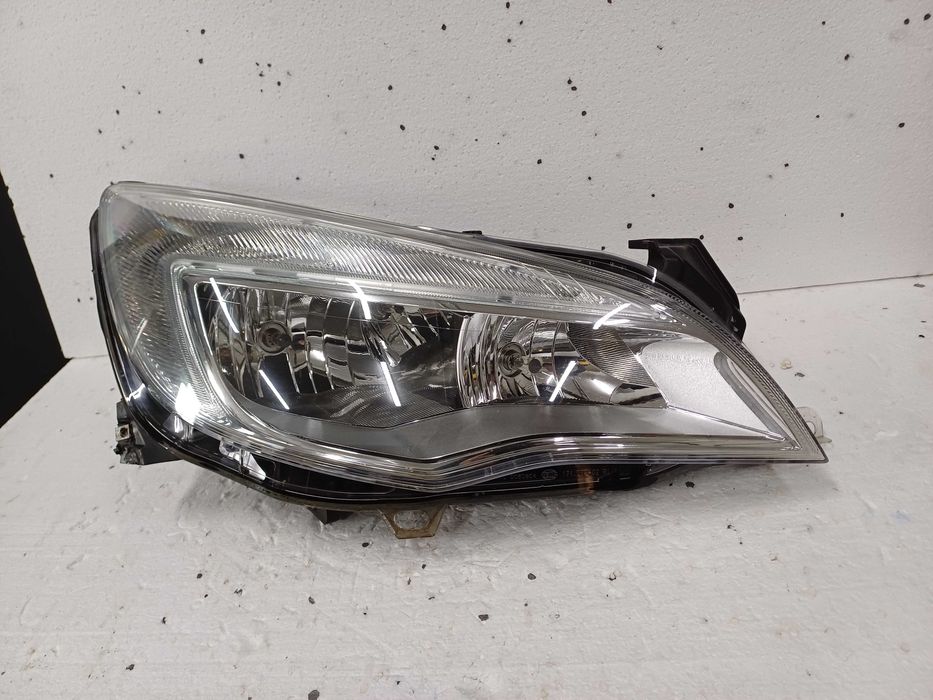 lampa prawa opel astra j 4 IV model 1325.3647 rok 09-12