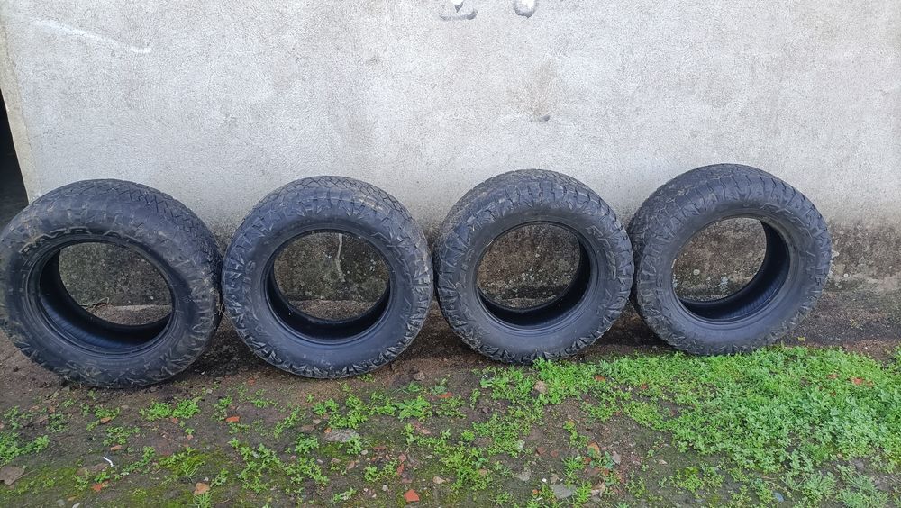 4 pneus Maxxis RAZR