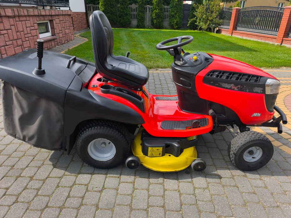 Traktorek Kosiarka Sabo 107H John Deere X155R