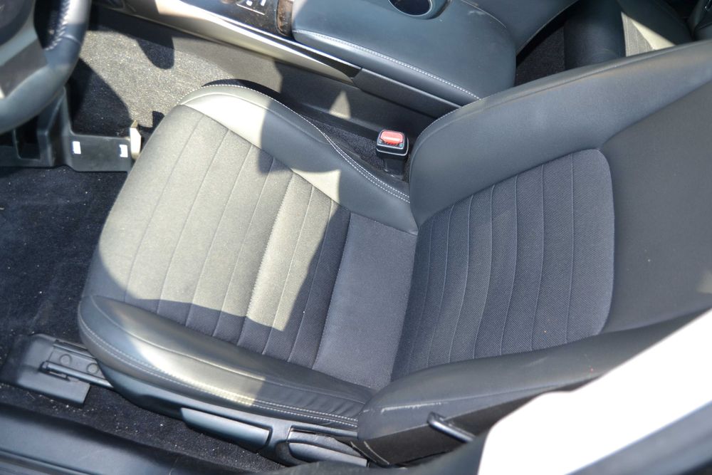 lexus is 300h czesci