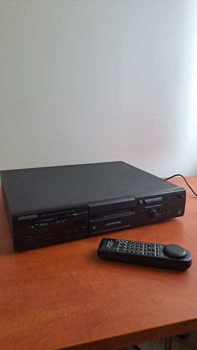 Minidisc Kenwood DMF 5020 z pilotem