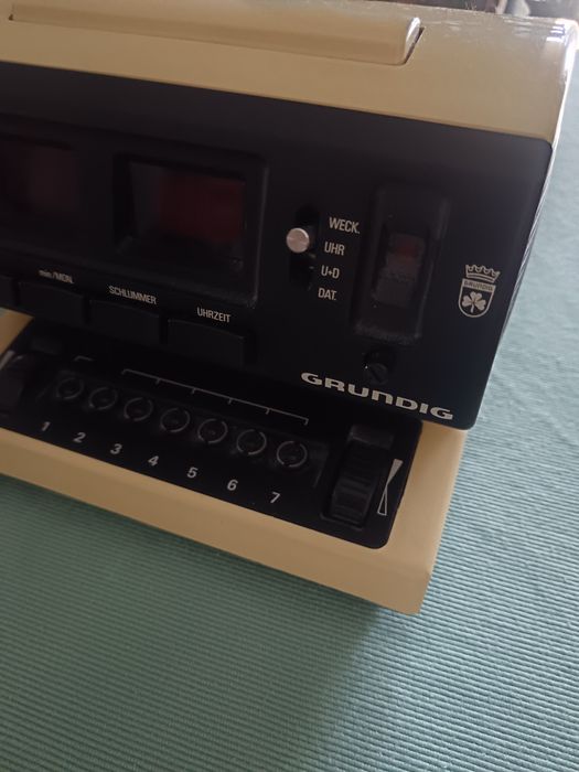 Grundig Sono Clock 550a