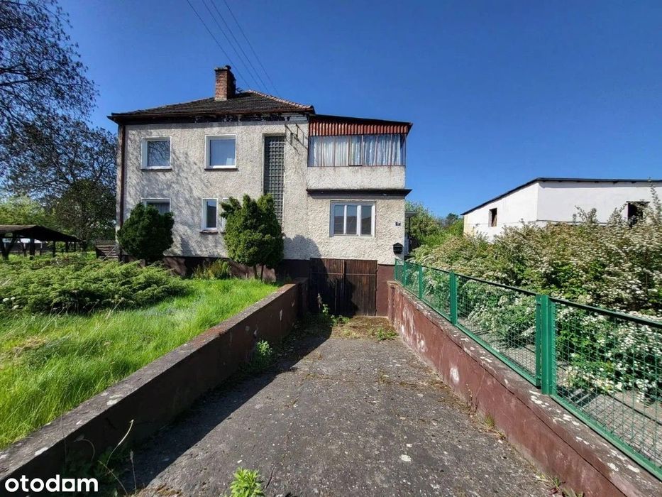 Słoneczny dom położony w spokojnej okolicy, w miejscowości Konradowa