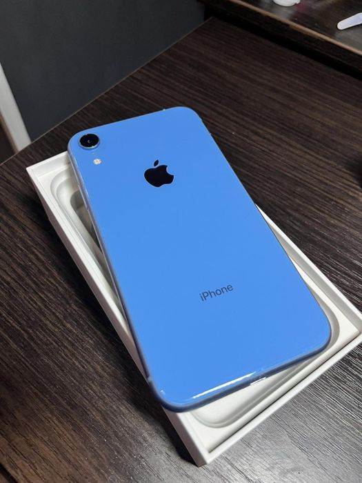 iPhone xr 64gb батарея 79% стан близький до ідеалу Neverlock