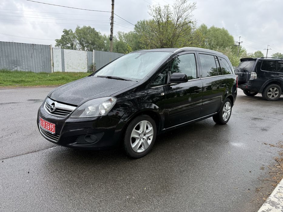 Opel Zafira 7 місць з Німеччини Розмитнена